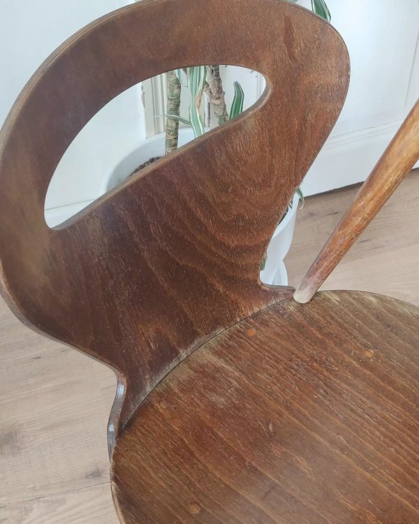 Serie de 6 chaises fourmi Baumann – Image 2
