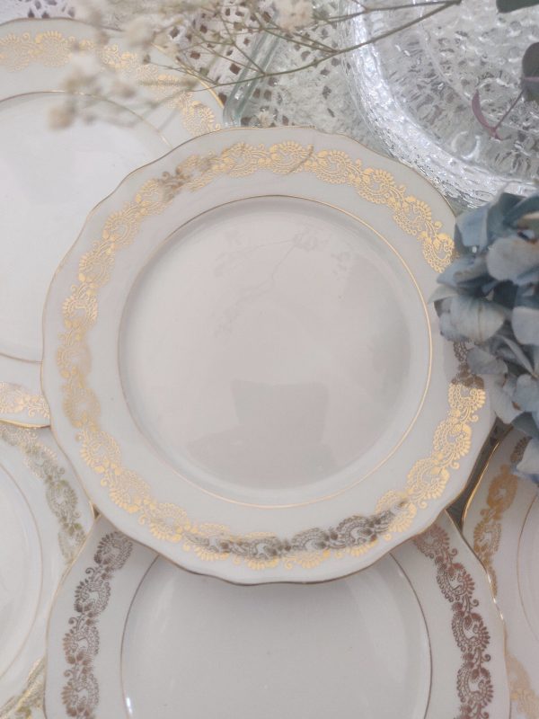 Set de 6 assiettes à dessert porcelaine blanche et or – Image 3