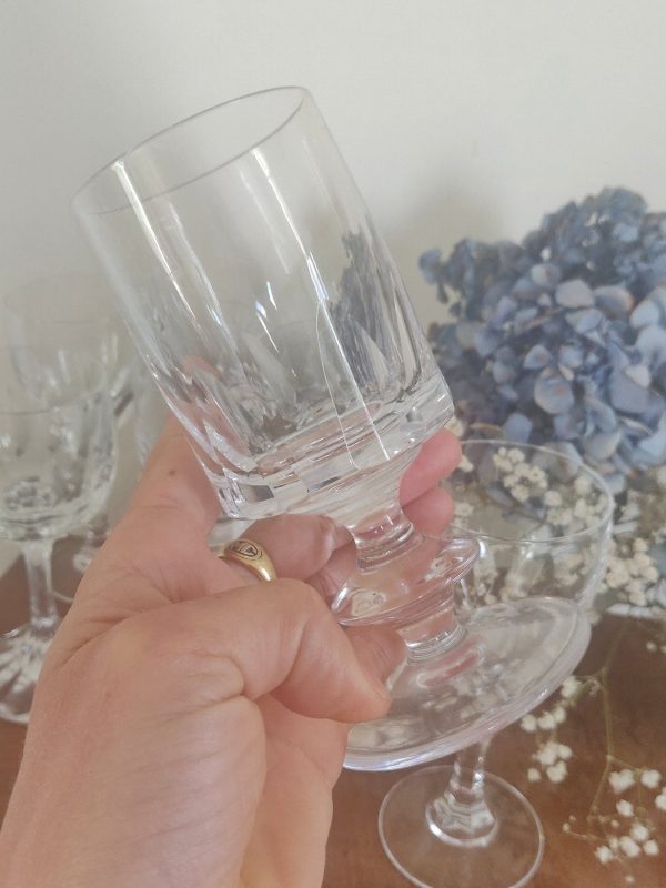 Set de 6 verres à vin dépareillés en cristal – Image 5