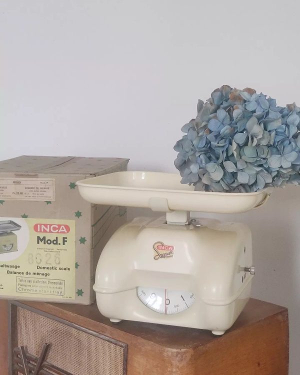 Ancienne petite balance de cuisine Inca années 60