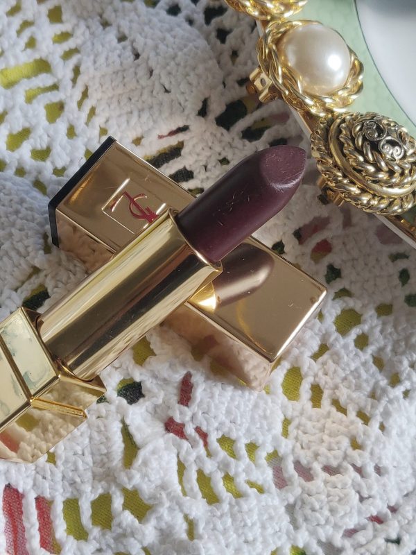 Rouge à lèvres Yves Saint Laurent rouge pur couture