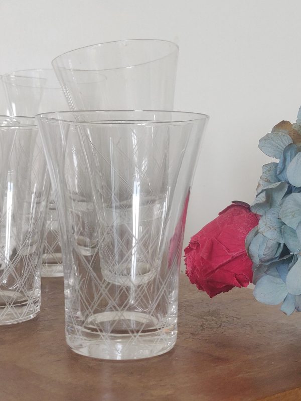 Set de 6 anciens petits verres à eau en verre gravé – Image 4