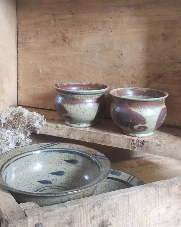 Duo d'anciens pots savoyards