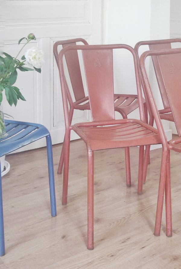 Réservées Delphine - Série de 6 chaises dépareillées - Tolix et Art Prog années 50 – Image 2