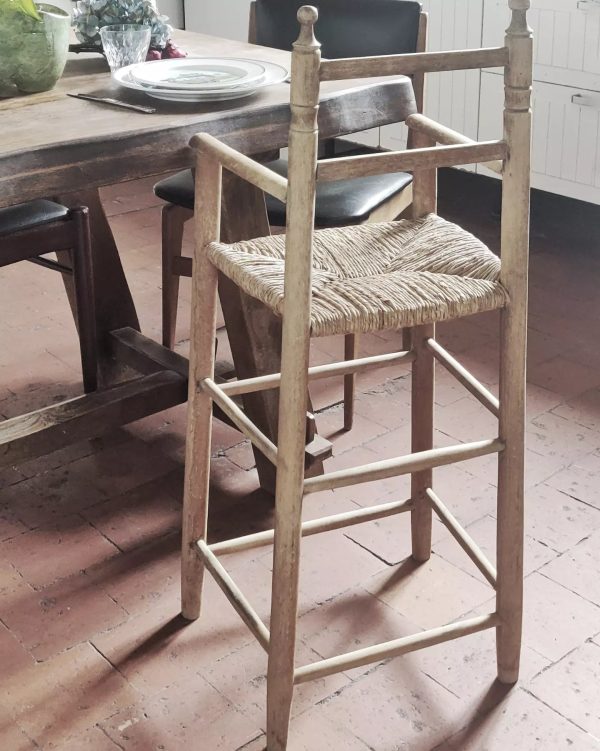 Réservée Malika - Ancienne chaise haute paillée – Image 2