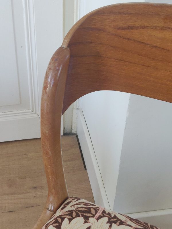 Chaise traîneau Baumann retapissée avec tissus vintage William Morris – Image 3