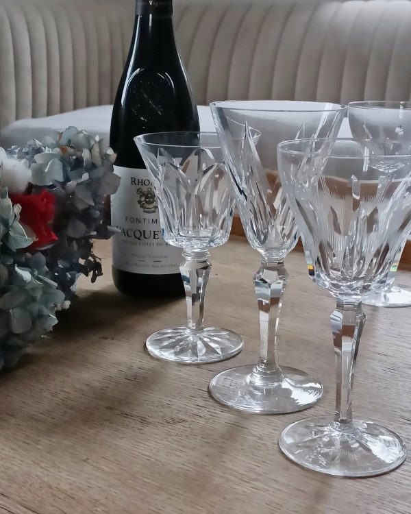 Service de 6 verres à vin en cristal de prestige dépareillés (Saint-Louis et VB) – Image 2