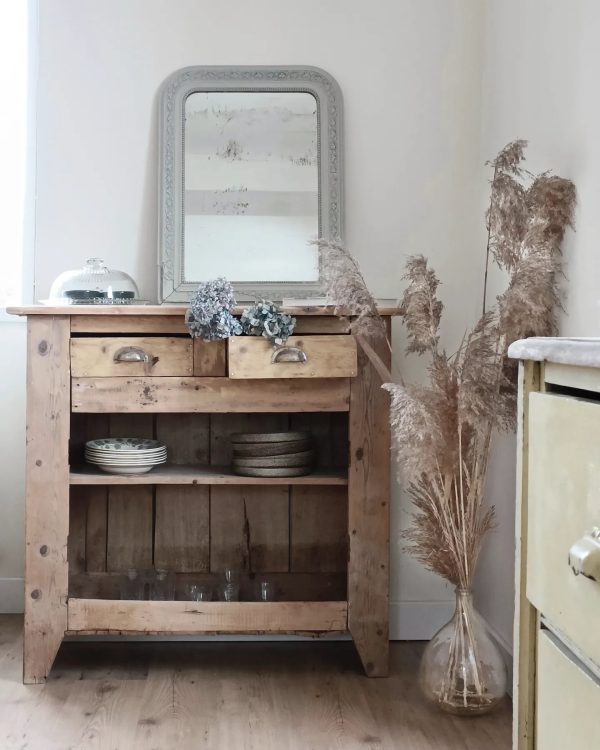 Ancien buffet de ferme bois brut