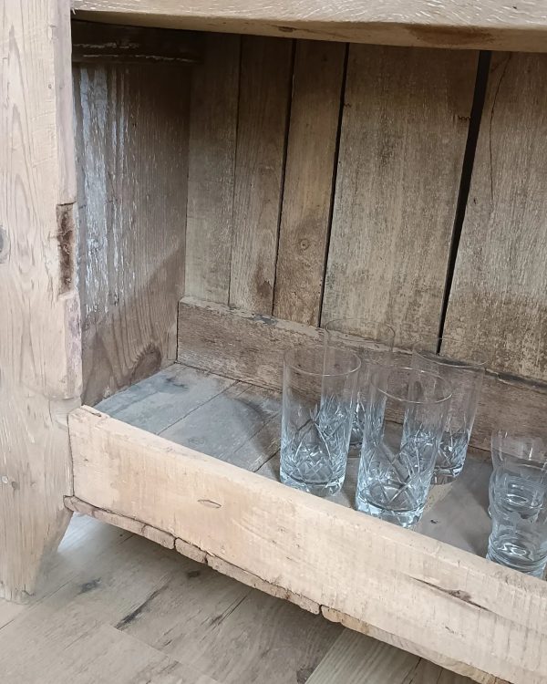 Ancien buffet de ferme bois brut – Image 5