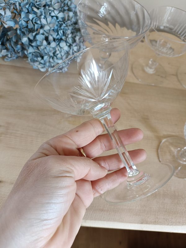 Service de 6 coupes à champagne dépareillées en cristal – Image 6
