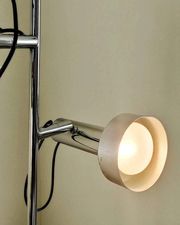 Lampadaire chrome et aluminium brossé – Image 5