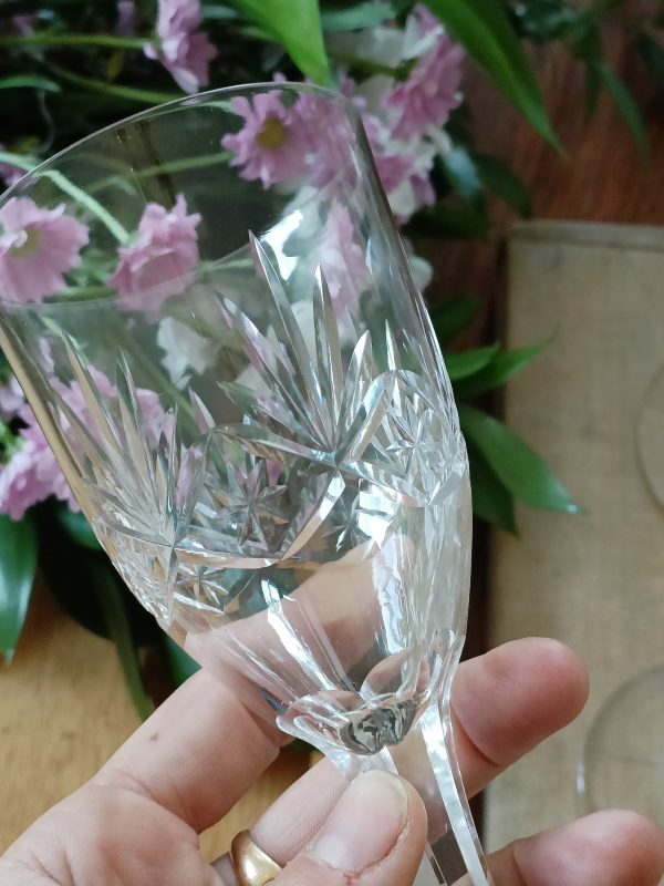 Service de 6 verres à vin rouge en cristal de Lorraine – Image 2