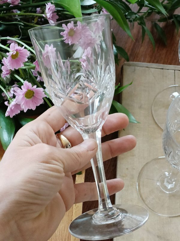 Service de 6 verres à vin rouge en cristal de Lorraine – Image 3