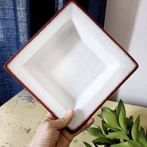Set de 8 anciennes assiettes carrées Pillivuyt