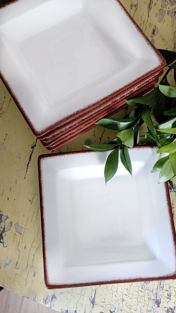 Set de 8 anciennes assiettes carrées Pillivuyt – Image 2