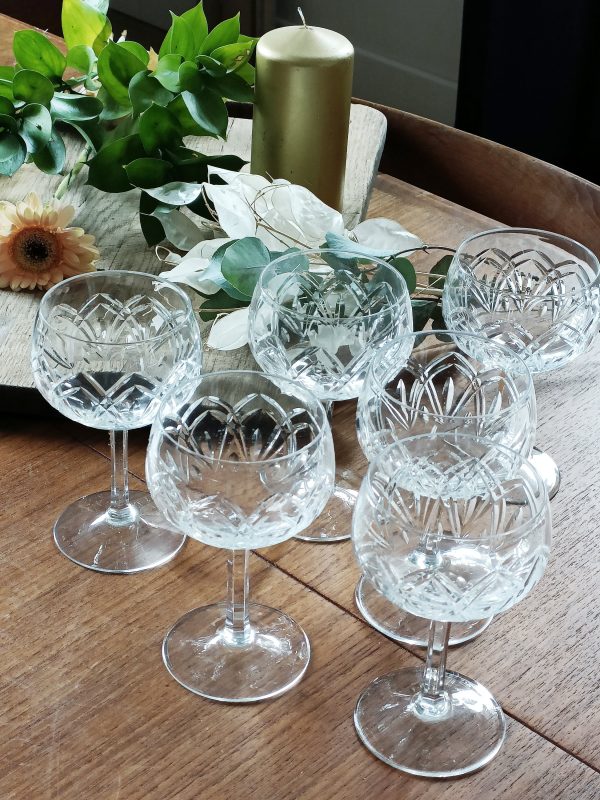 Service de 8 verres à vin en cristal – Image 4