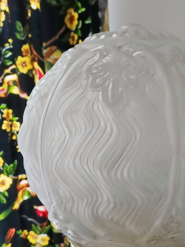 Réservée Marie - Lampe à poser globe XL en verre dépoli blanc – Image 5
