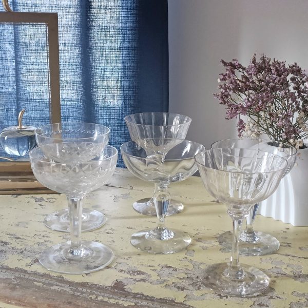 Set de 6 coupes à champagne dépareillées en cristal