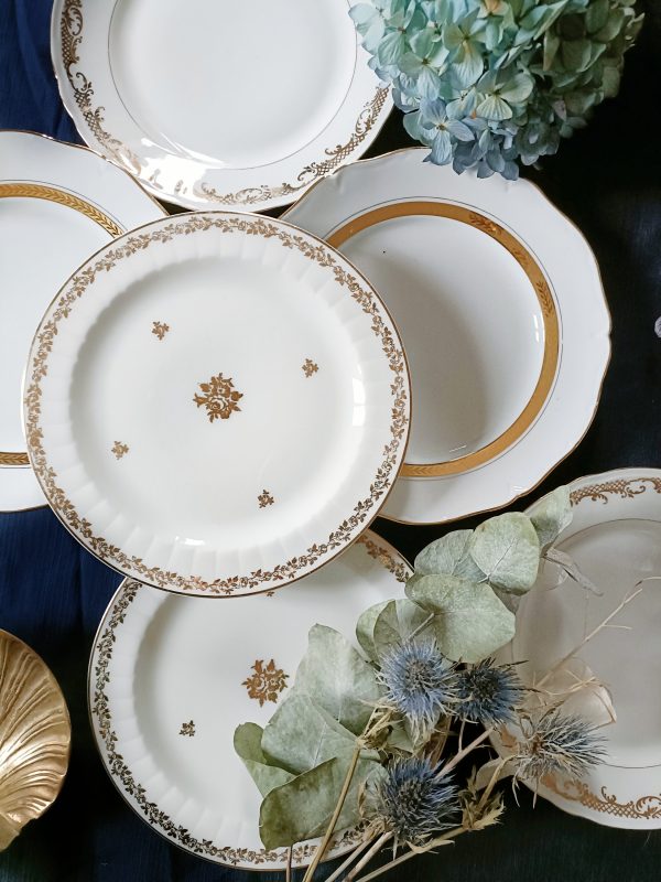Set de 6 assiettes à dessert dépareillées en porcelaine blanche et dorée