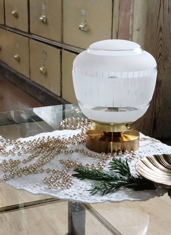 "réservée Alice" Lampe à poser blanche verre givré