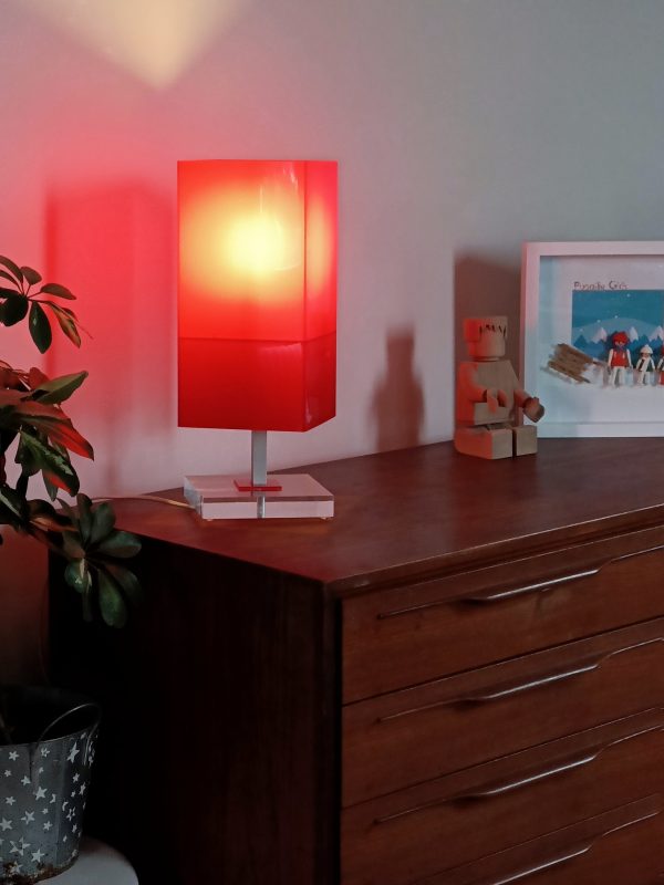 Réservée - Lampe plexi années 80 – Image 4