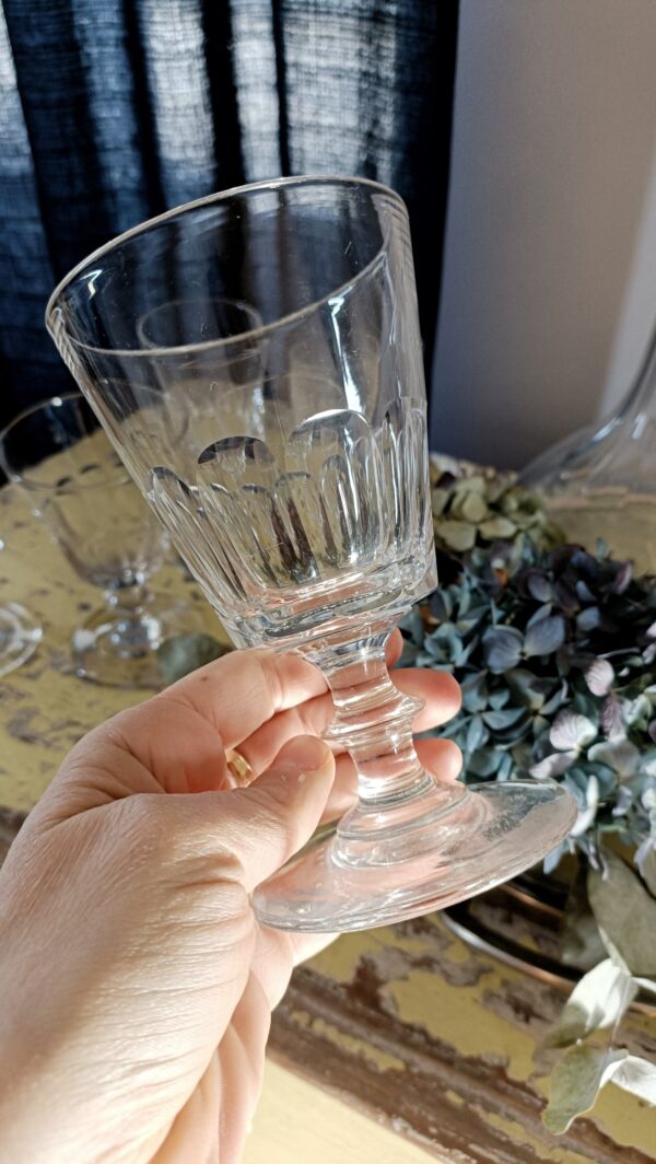 Réserves - Ensemble de 6 verres à eau anciens en cristal – Image 3