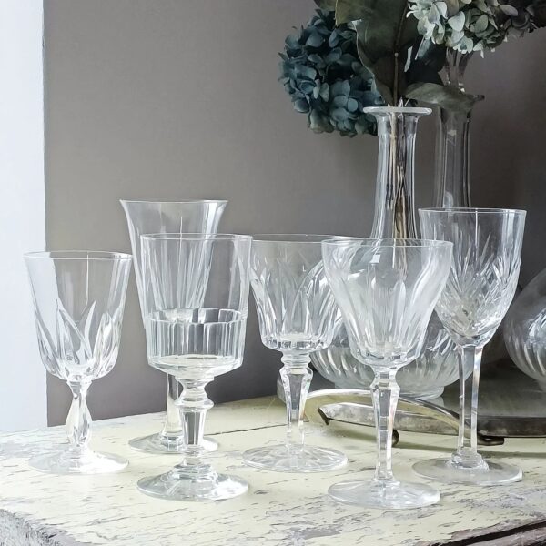 Service de 6 verres en cristal dépareillés