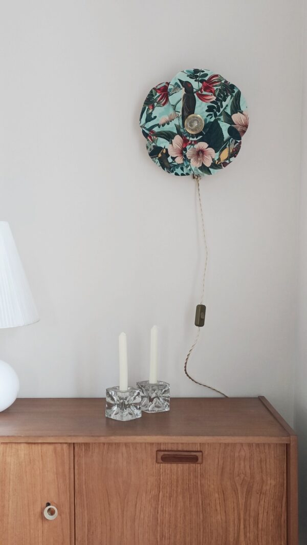 Applique fleur "Eden" bleue turquoise + fil/interrupteur/fiche – Image 2