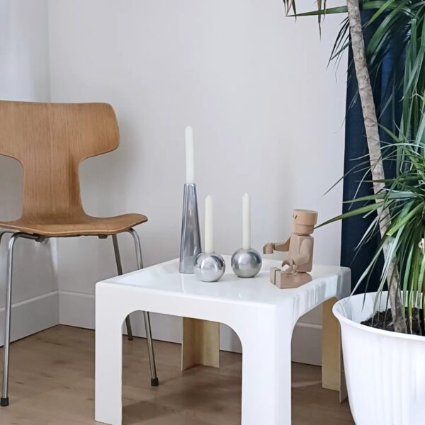 Table basse années 70 fibres de verre