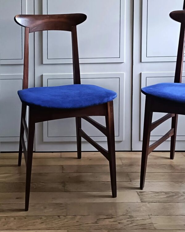 Paire de chaises italiennes en teck – Image 2
