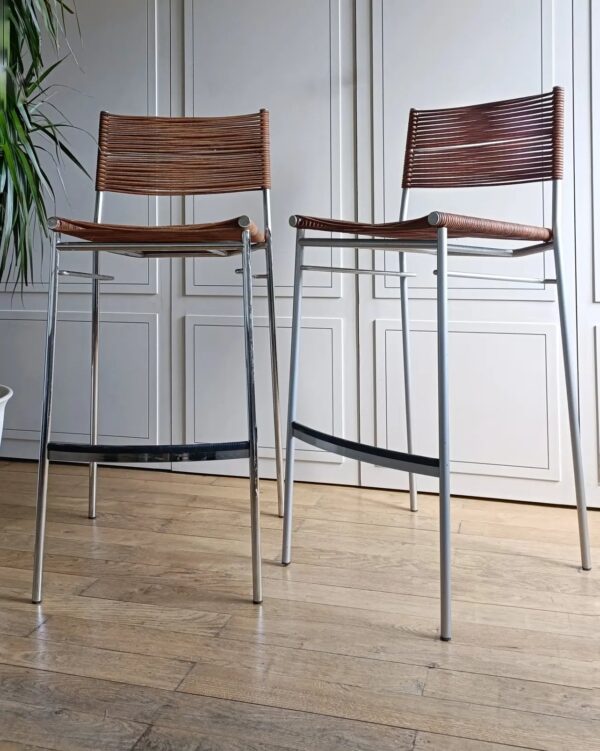 Duo de tabourets italiens en cuir, modèle Miss B par Tito Agnoli
