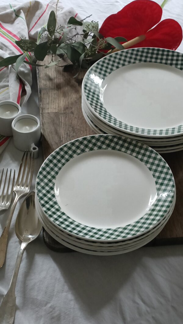 Lot de 6 assiettes plates décor Vichy – Image 6