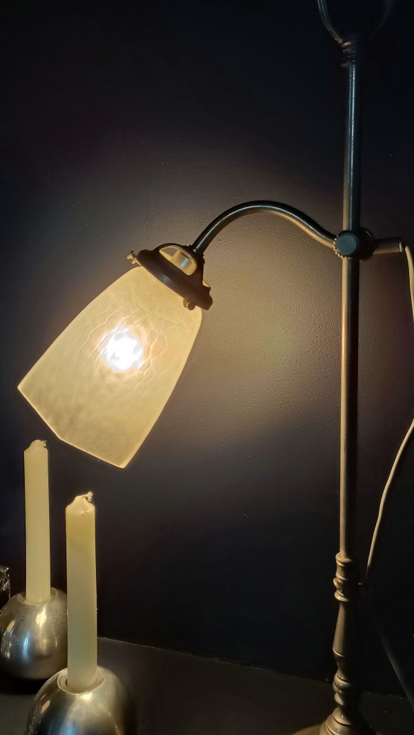 Grande lampe col de cygne tulipe pâte de verre – Image 2