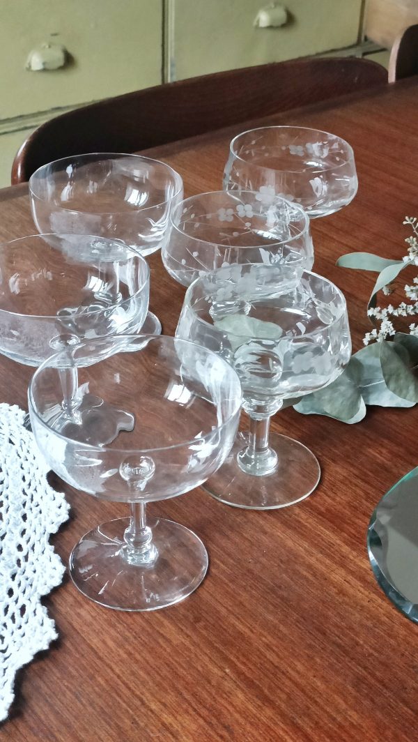Service dépareillé de coupes champagne cristal – Image 4