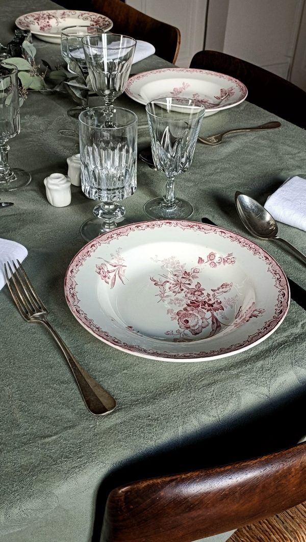 Ensemble dépareillé de 6 assiettes creuses roses Terre de fer – Image 6