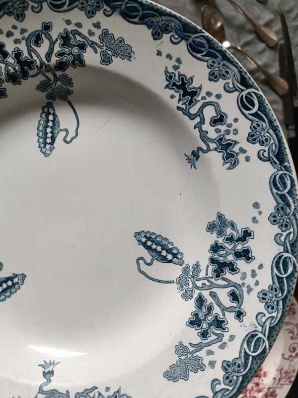 Ensemble dépareillé de 6 assiettes creuses Terre de fer multicolores – Image 6