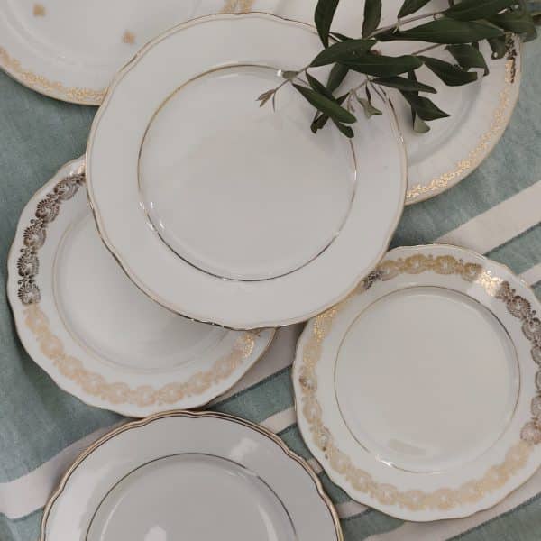 Service assiettes à dessert dépareillé