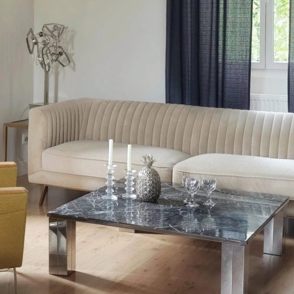 Table basse marbre noir et chrome