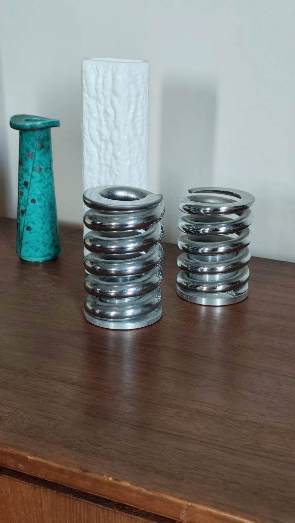 Grand pot porte-stylo "ressort" en acier – Design années 70 – Image 6