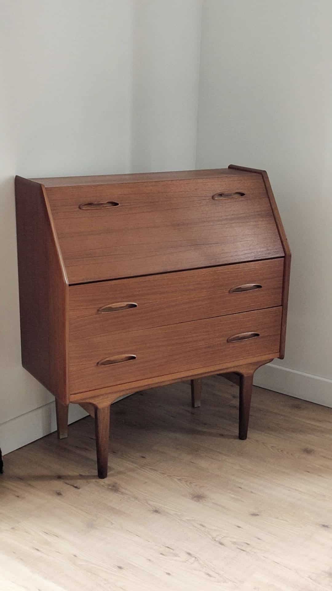 Réservé - Coiffeuse / Secrétaire vintage en teck par Ib Kofod-Larsen — Danemark, années 60 – Image 2