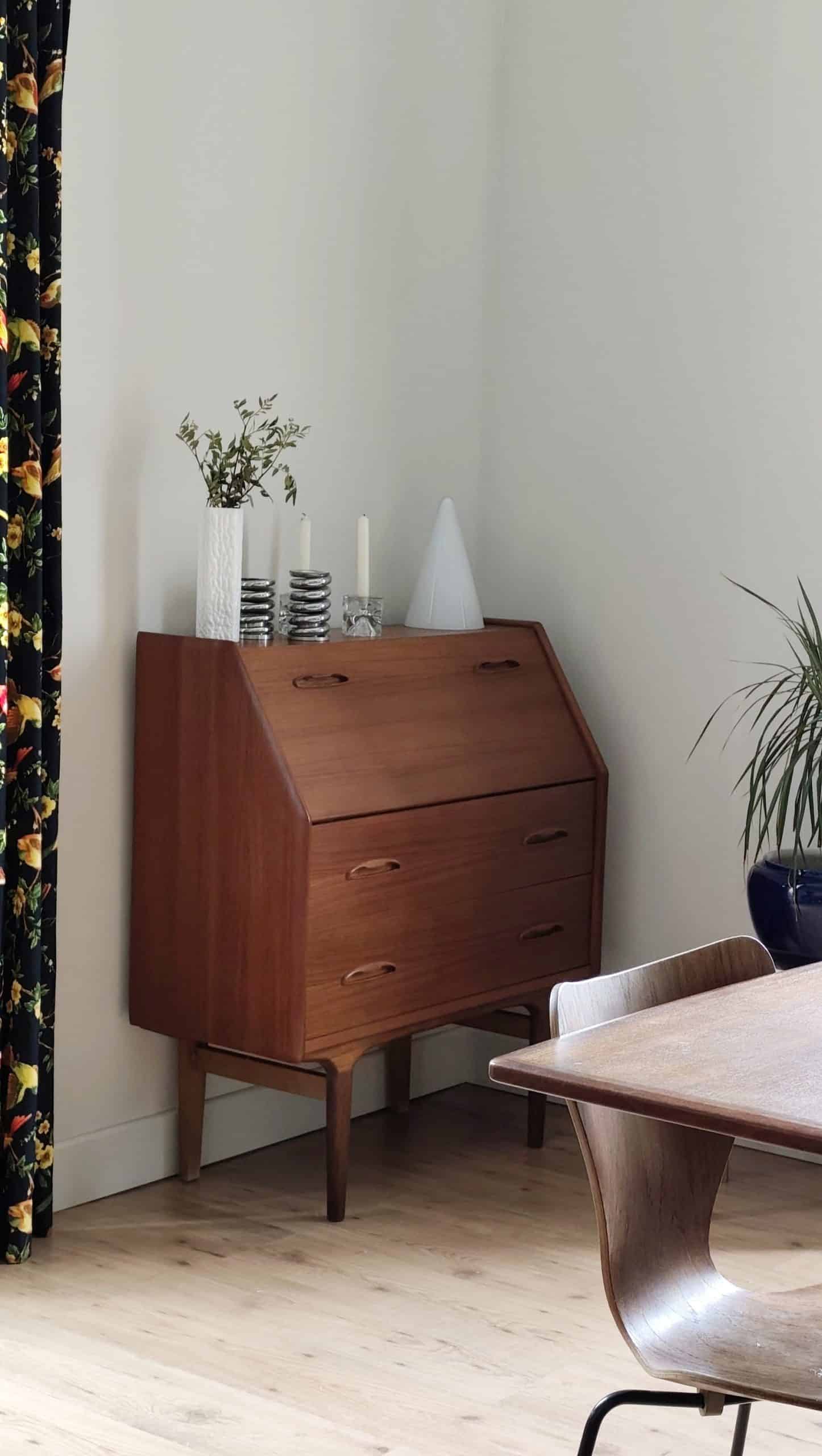 Réservé - Coiffeuse / Secrétaire vintage en teck par Ib Kofod-Larsen — Danemark, années 60