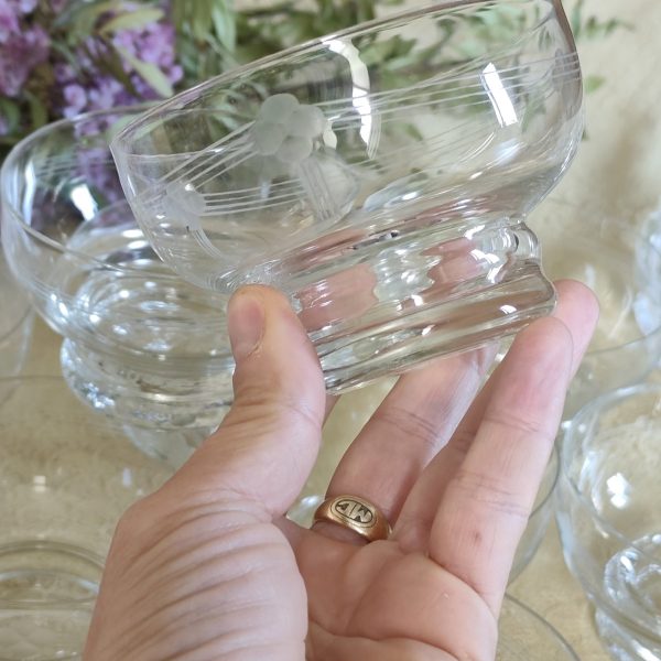 Lot de 10 anciennes coupes à champagne années 60