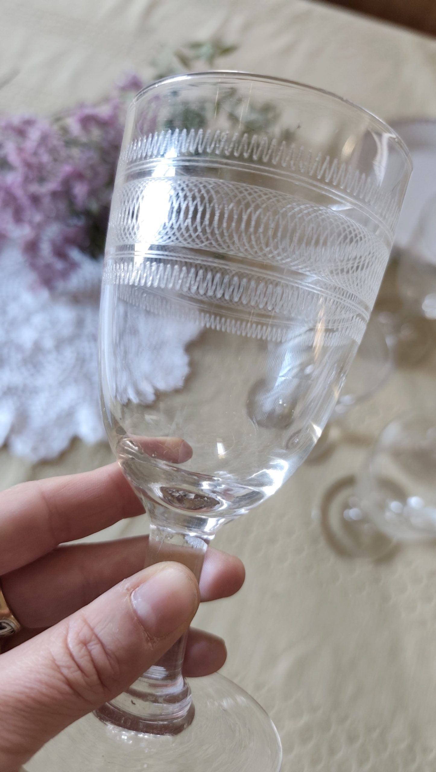 Lot de verres bistrot anciens – Image 3