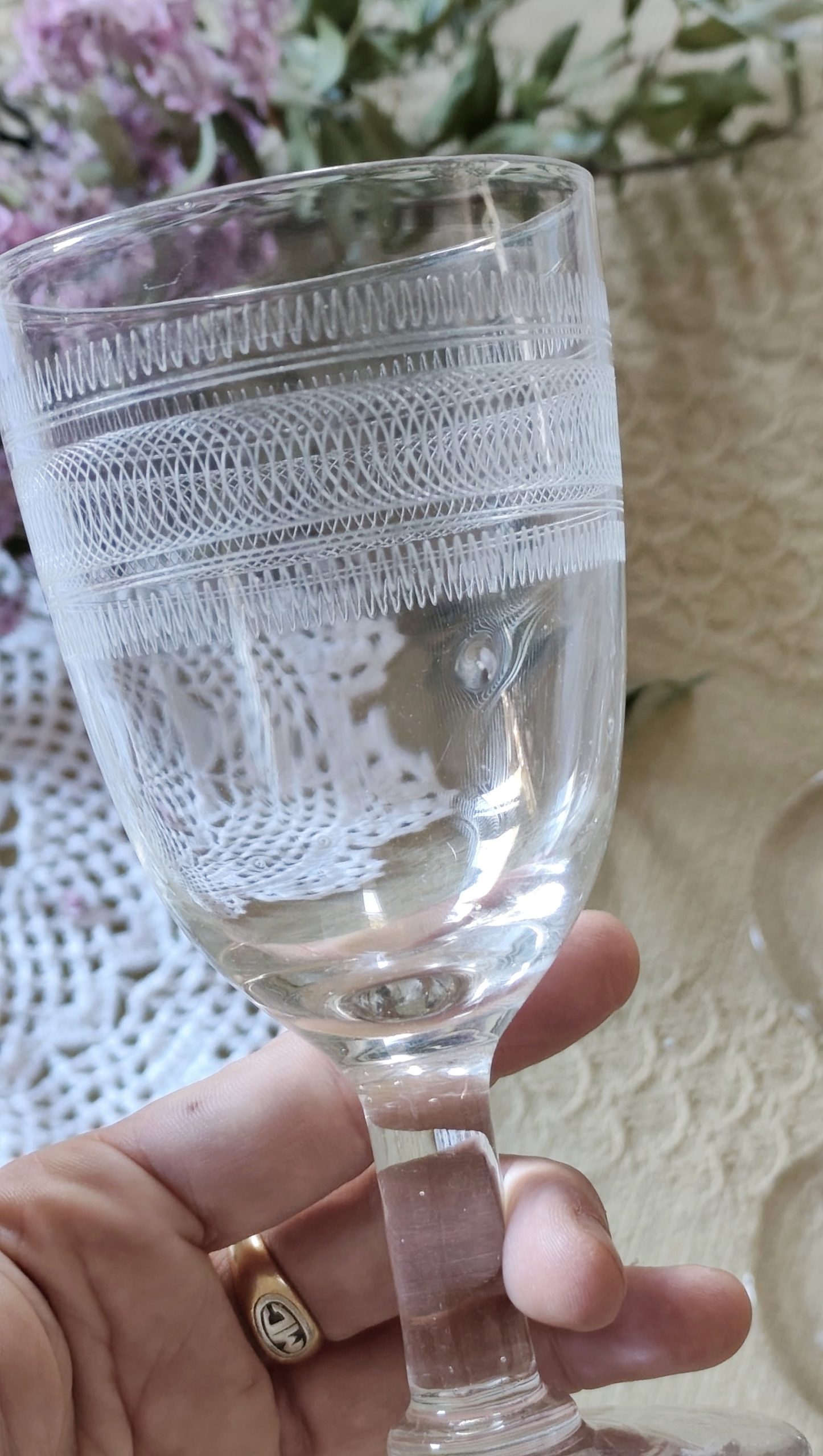 Lot de verres bistrot anciens – Image 5