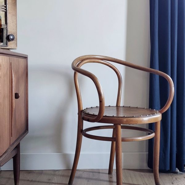 Fauteuil Le Corbusier B9 Fischel