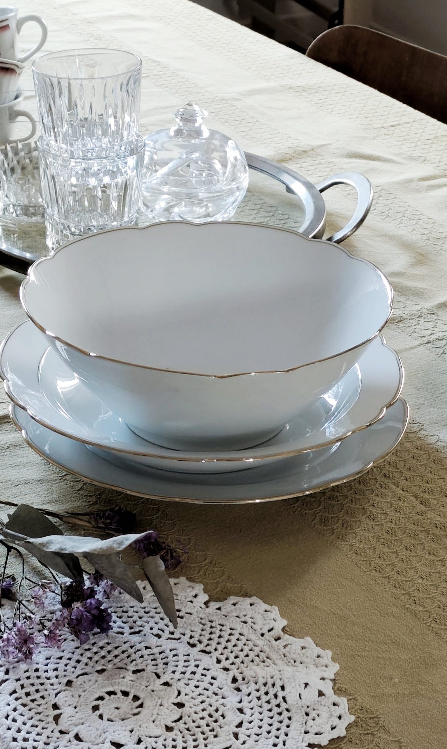 Trio de plats vintage en porcelaine