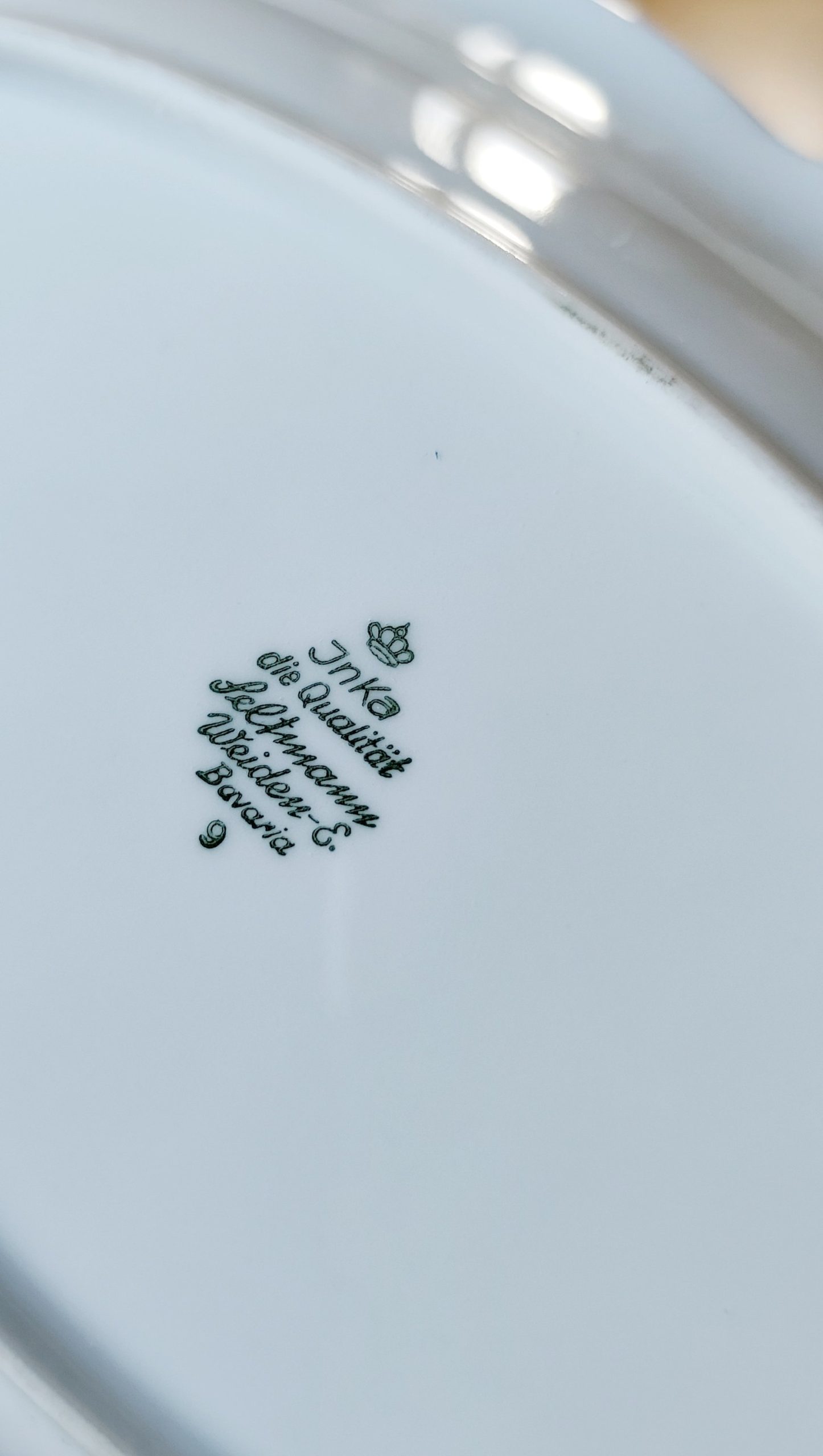 Trio de plats vintage en porcelaine – Image 5