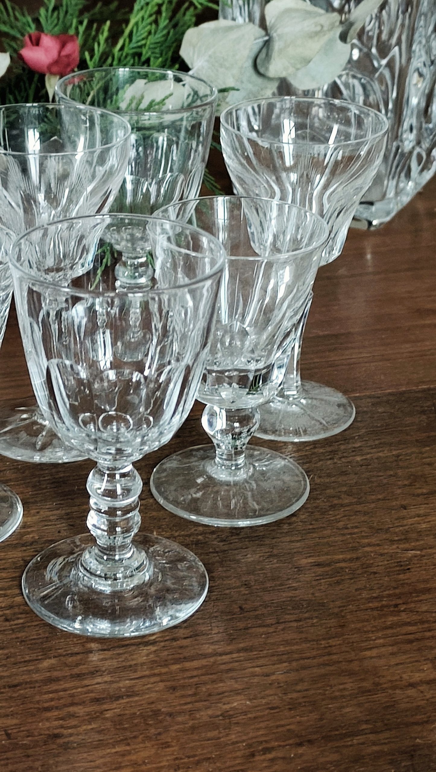 Service de 6 verres à liqueur dépareillés en cristal "Héritage et prestige" – Image 8