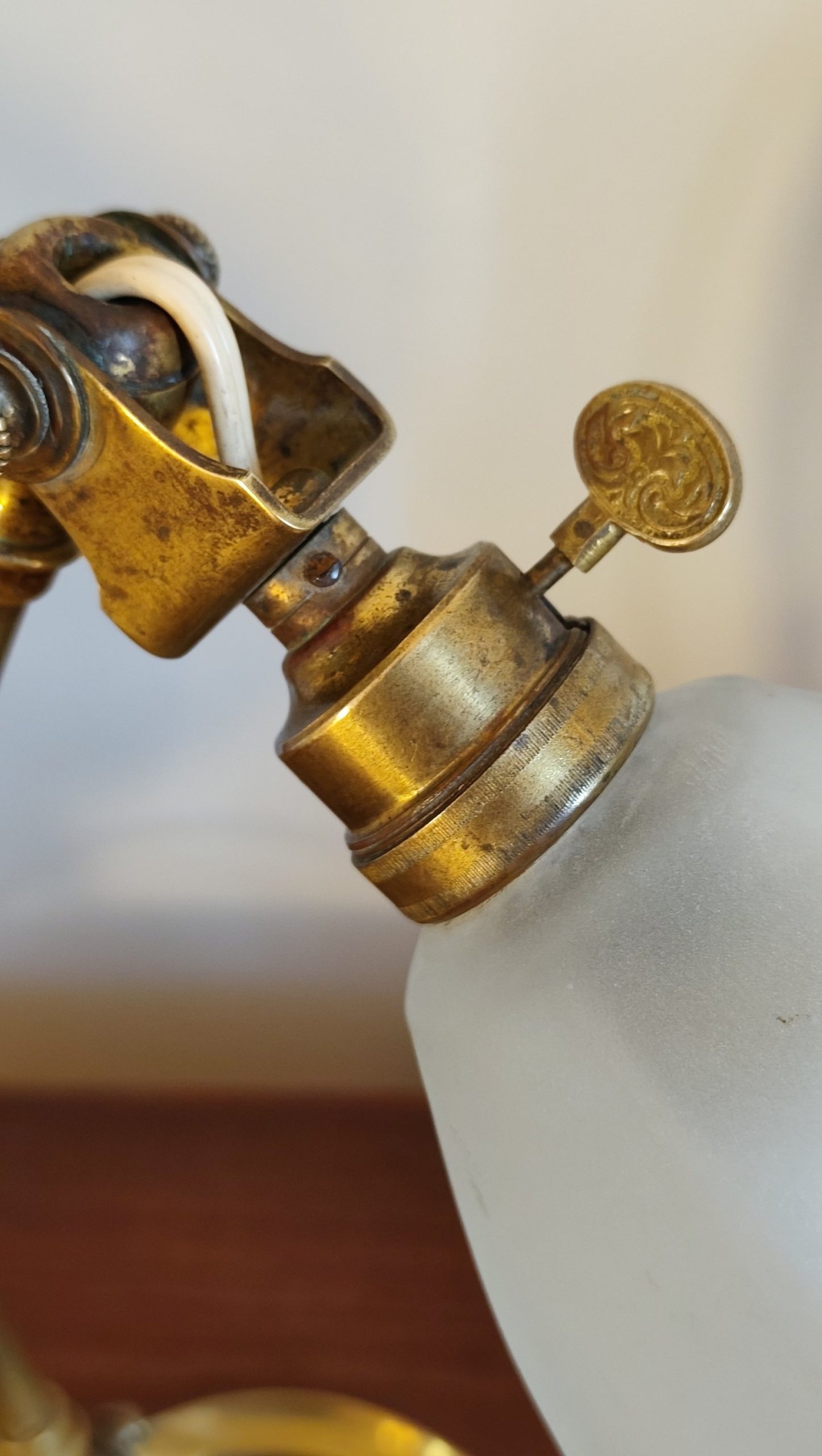 Lampe de table Art Nouveau + globe Art Déco – Image 4