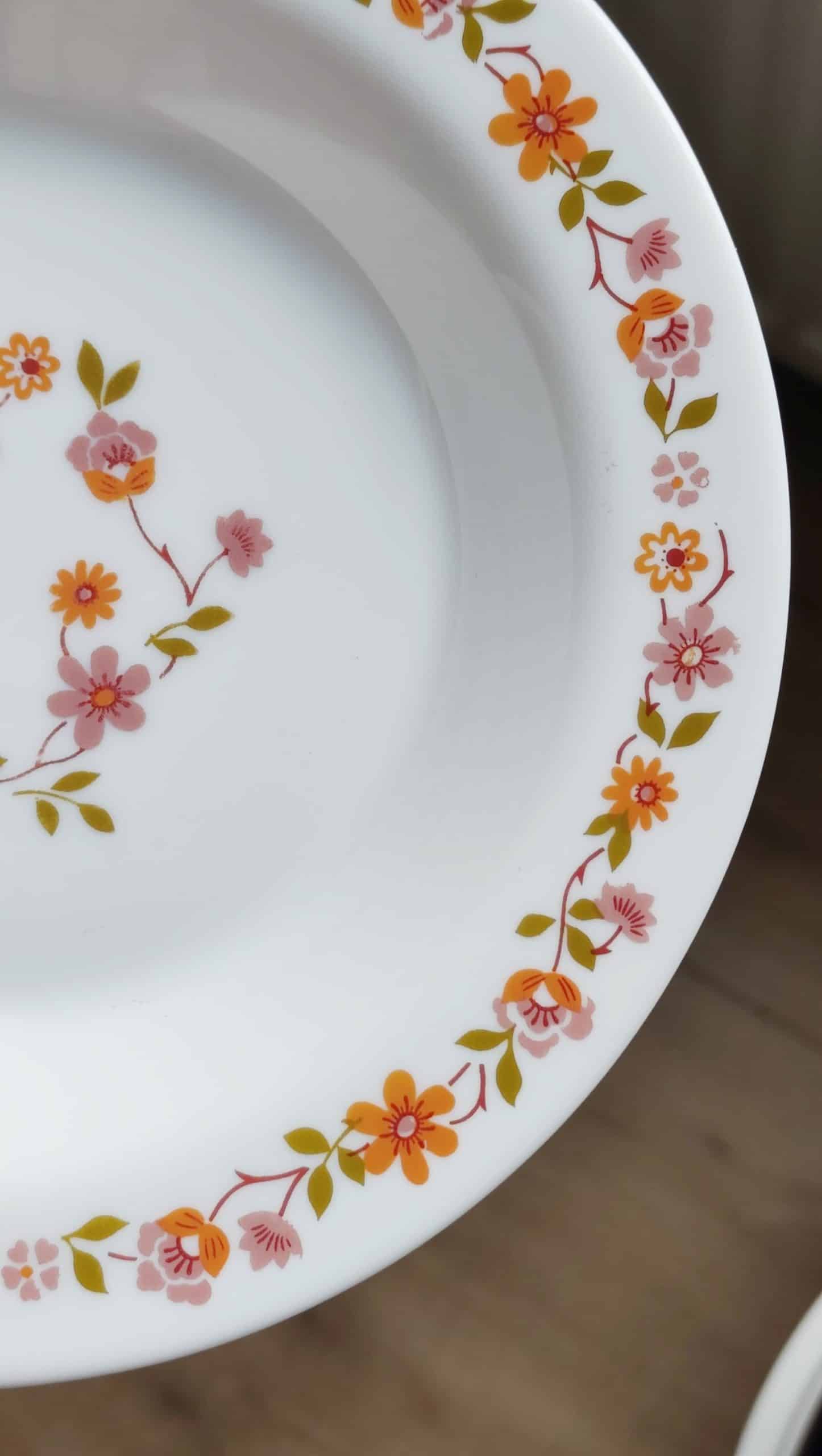 Ensemble vaisselle Arcopal années 70 – Image 3